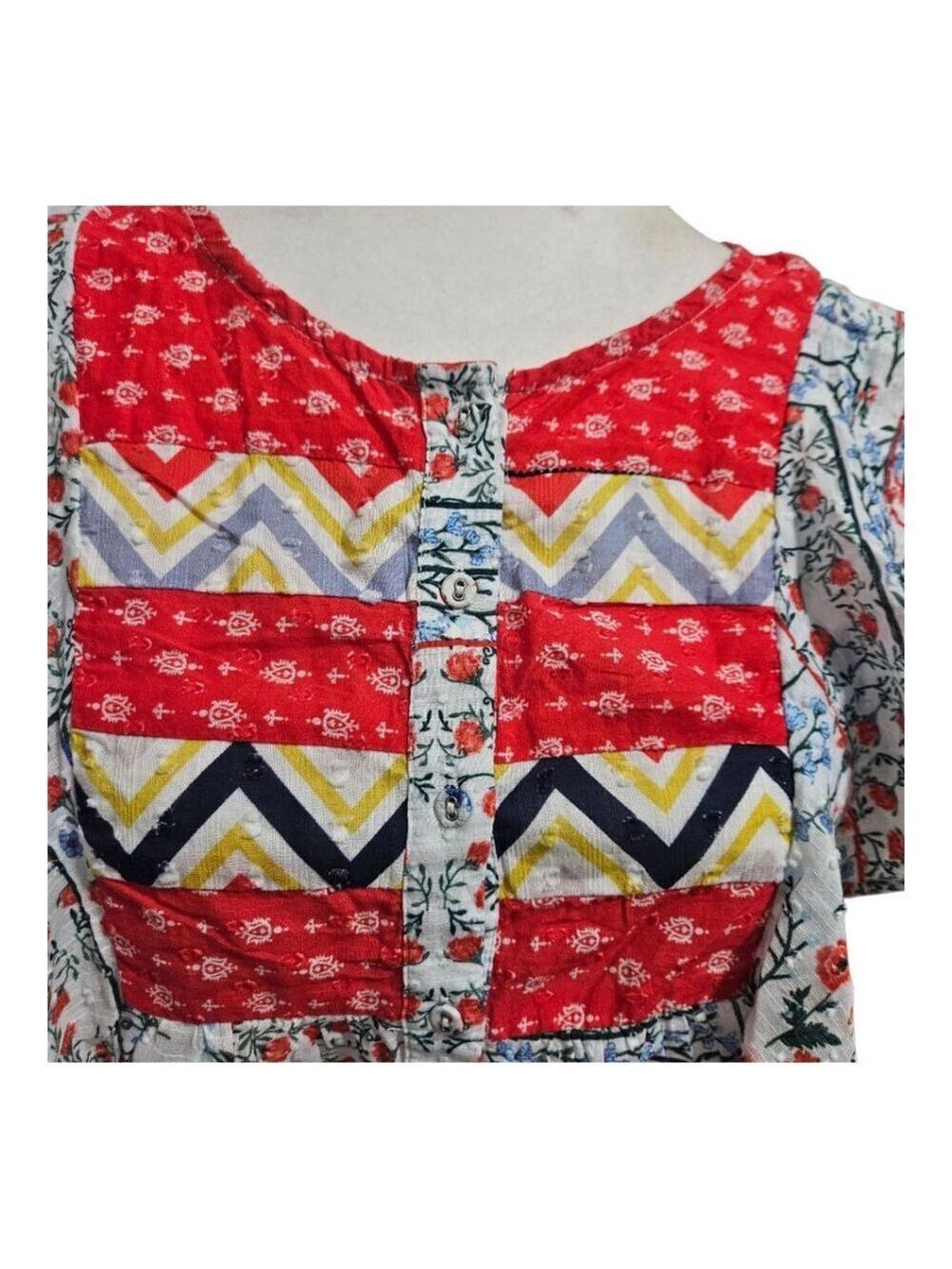 Anthropologie Let Me Be Patchwork Boho Floral Button Down Top Sz 4 - Picture 4 of 5